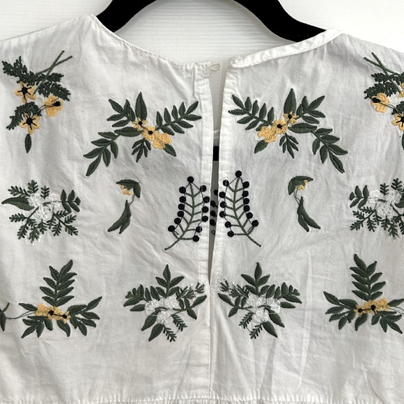 Zara Floral Embroidered Blouse - Picture 4 of 4